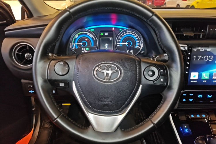Toyota Corolla 2017 #15 Toyota Corolla 2017 car image #15