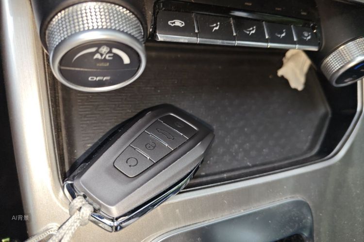 GEELY Coolray 2021 #10 GEELY Coolray 2021 car image #10