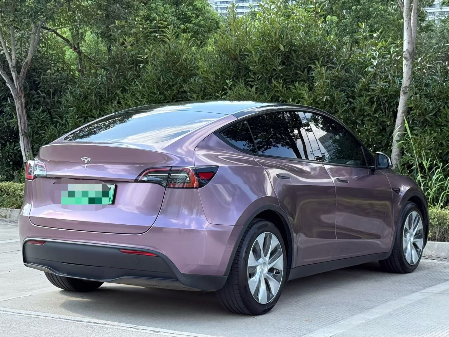 Tesla Model Y 2021 car image #5