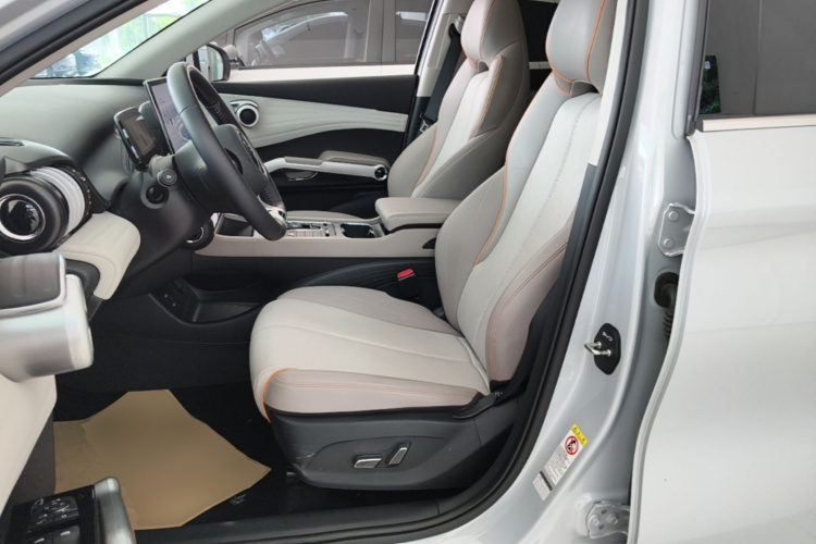 BYD Yuan Plus 2023 immagine di auto #15