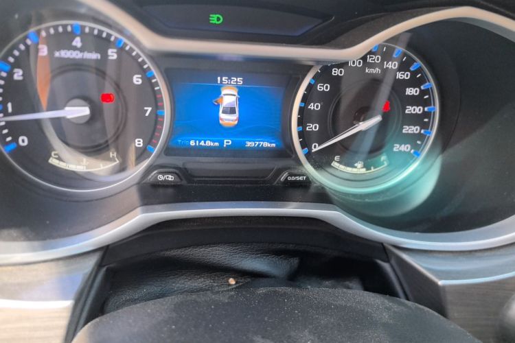 GEELY Emgrand 2017 #8 GEELY Emgrand 2017 car image #8