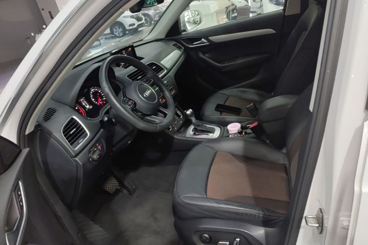 Audi Q3 2017 #19 Audi Q3 2017 car image #19