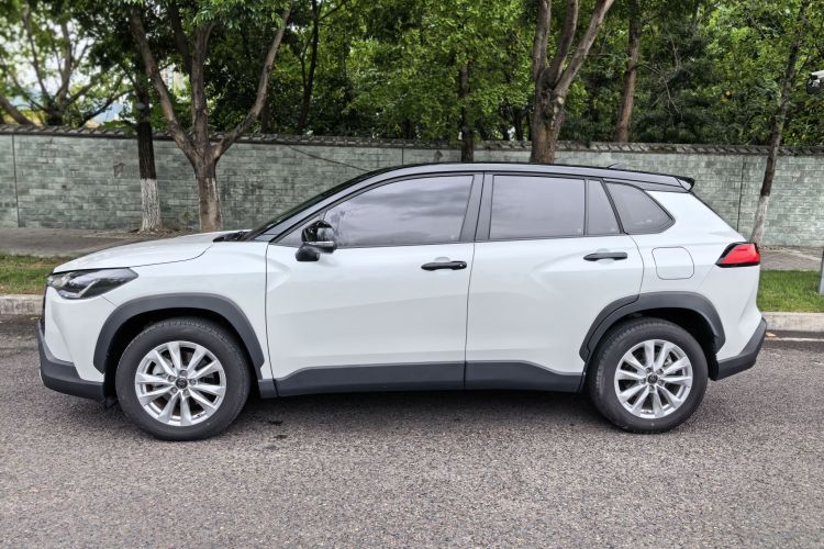 Toyota Corolla Cross 2023 #6 Toyota Corolla Cross 2023 car image #6