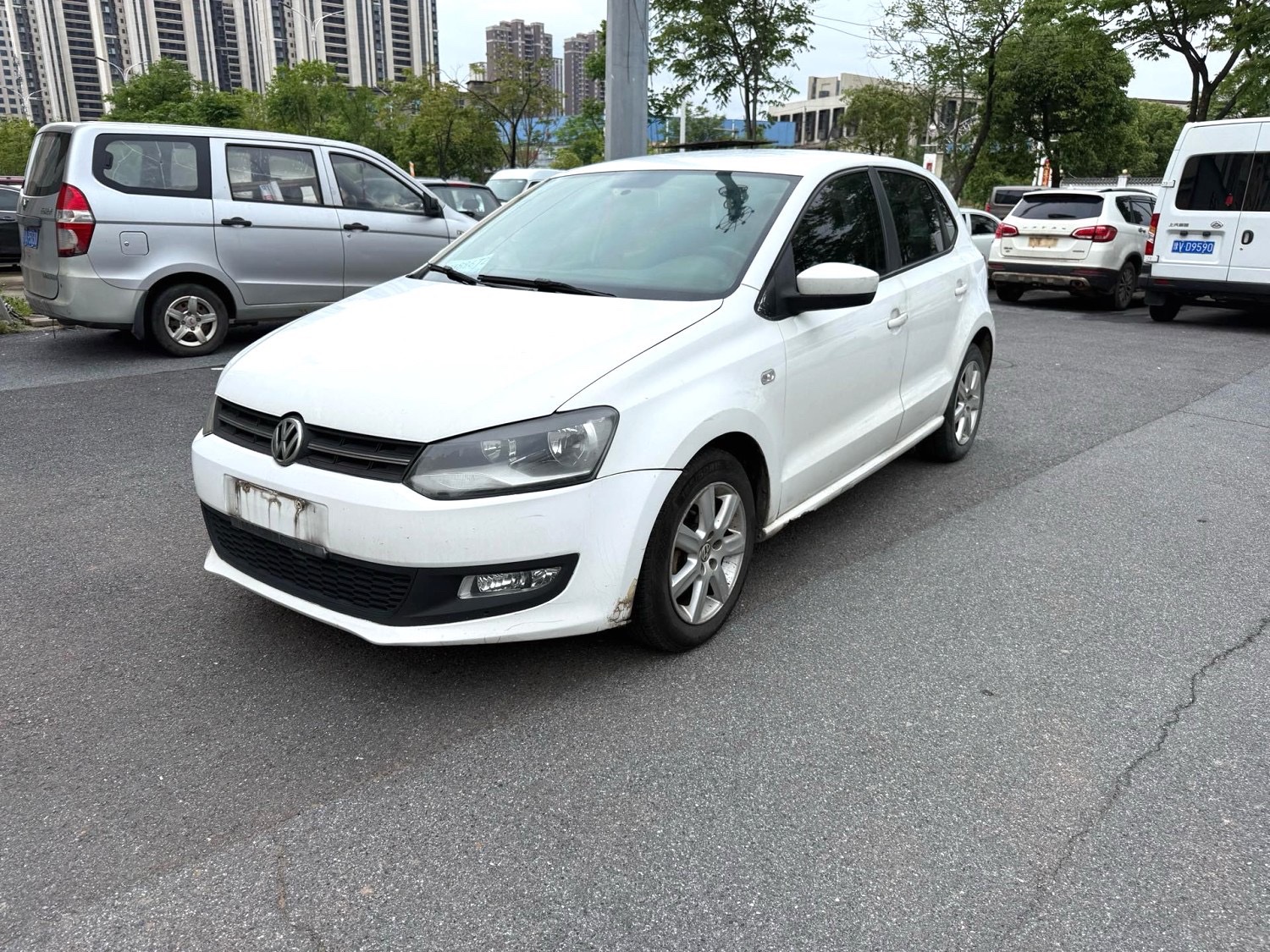 Volkswagen Polo 2013 car image 