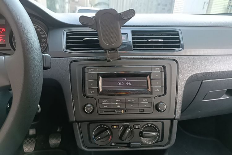 Volkswagen Santana 2019 #13 Volkswagen Santana 2019 car image #13