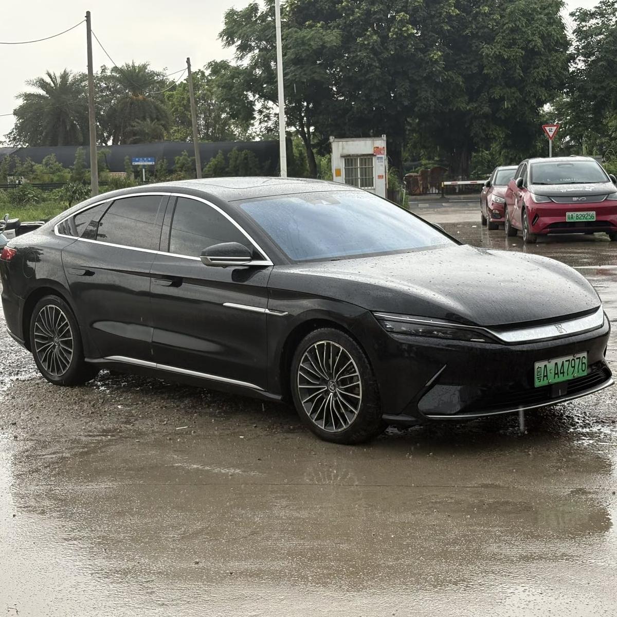 BYD Han 2022 car image #2