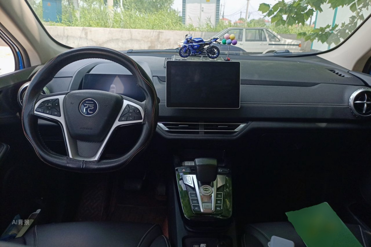 BYD Yuan New Energy 2019 car image #11