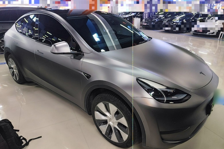 Tesla Model Y 2023 car image #4