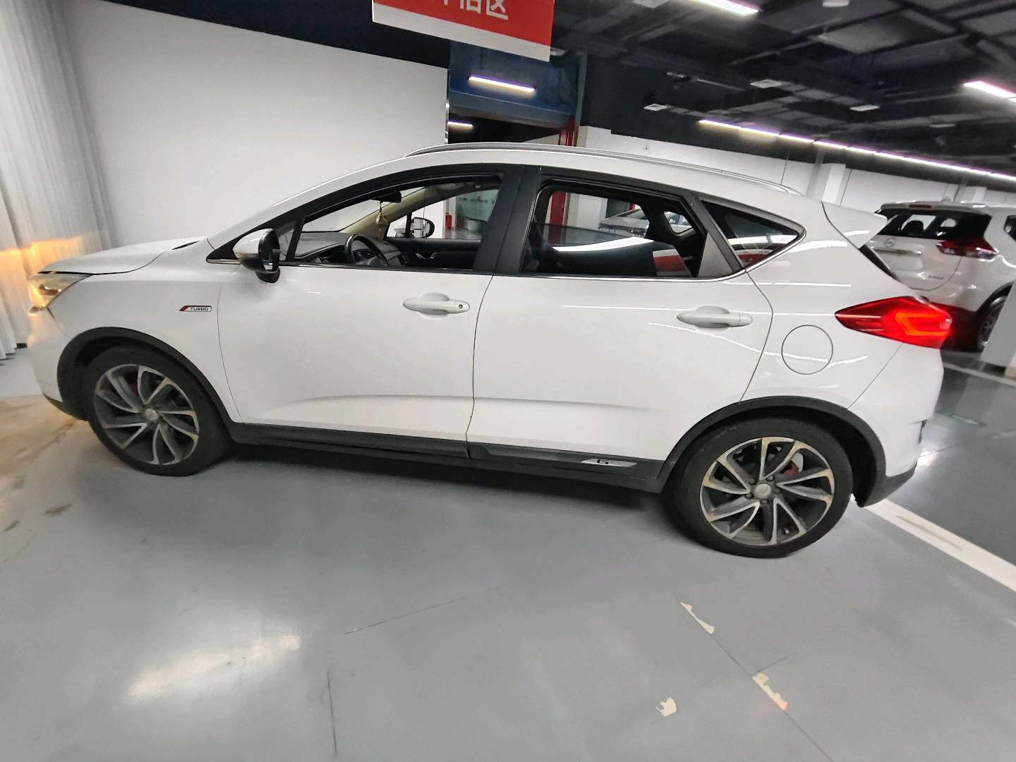 2017 #8 2017 car image #8