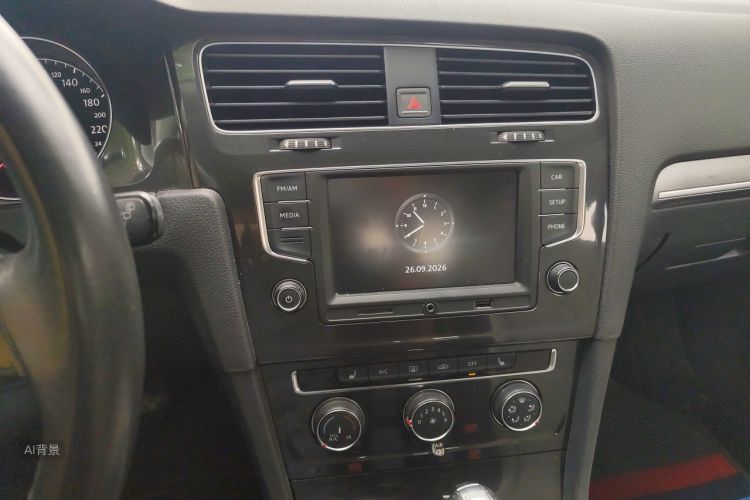 Volkswagen Golf 2017 car image #15