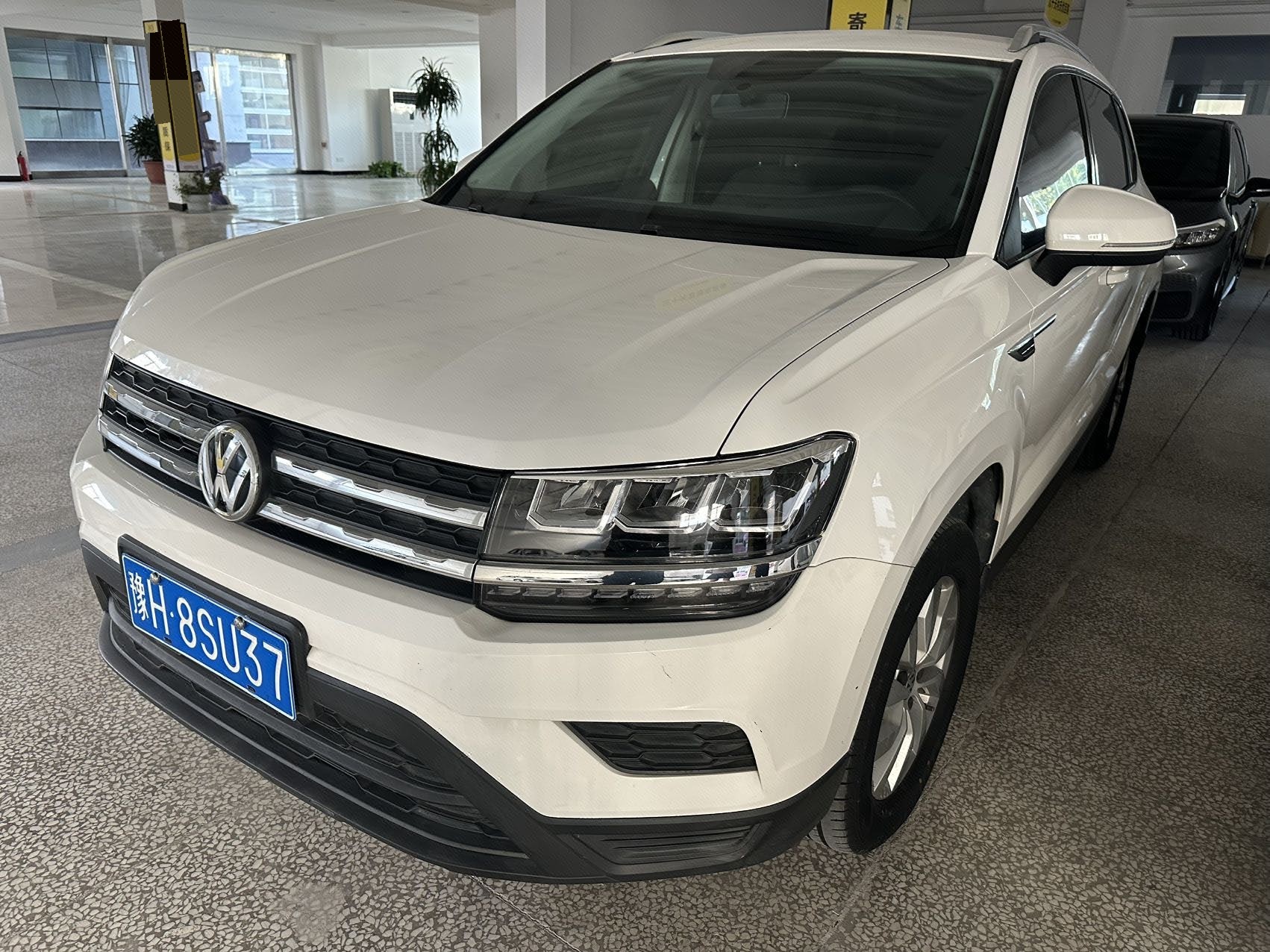 2019 2019 car image