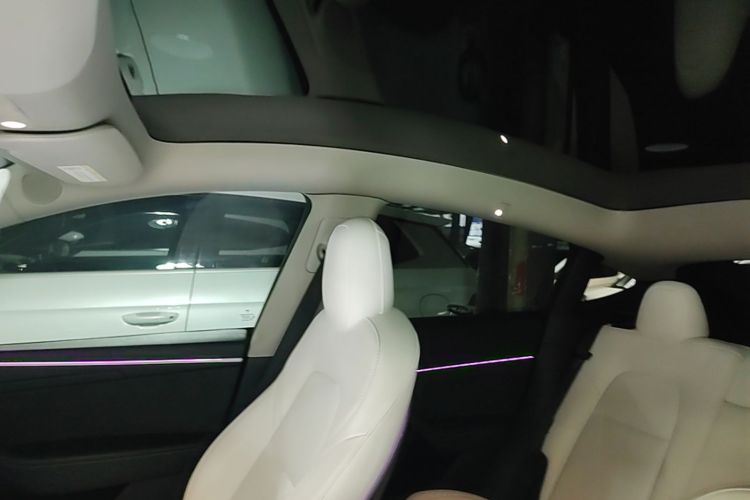 Tesla Model Y 2022 #18 Tesla Model Y 2022 صورة سيارة #18