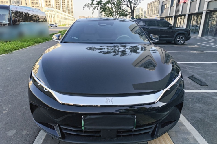 BYD Han 2024 car image #3