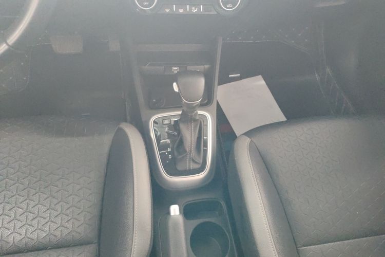 起亚 奕跑 2018 汽车图片 #18