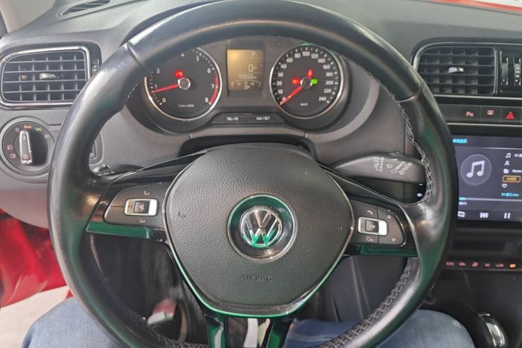 Volkswagen Polo 2014 #11 Volkswagen Polo 2014 car image #11