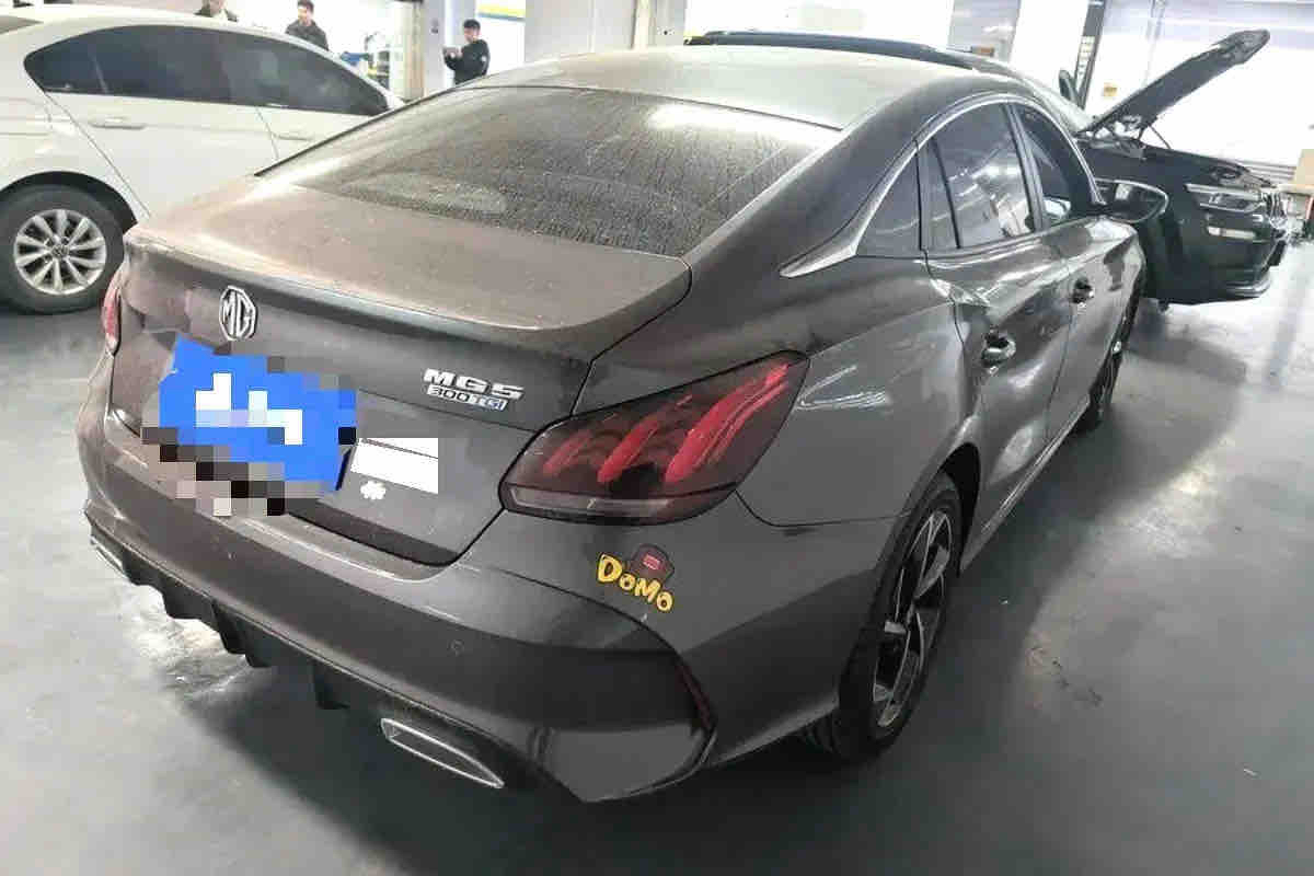 MG 5 2021 imagen de coche #2