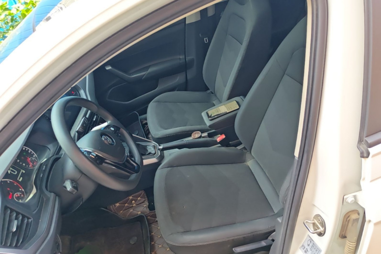 Volkswagen Polo 2020 car image #15