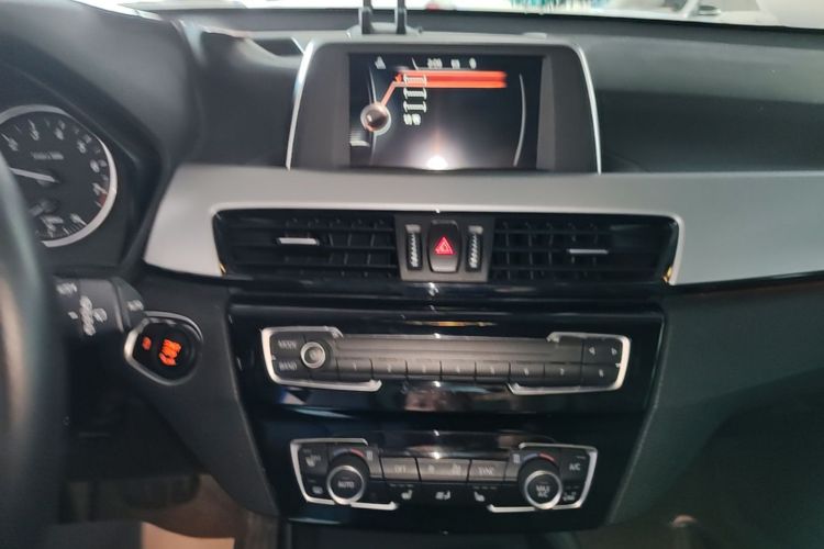 BMW X1 2017 #13 BMW X1 2017 car image #13