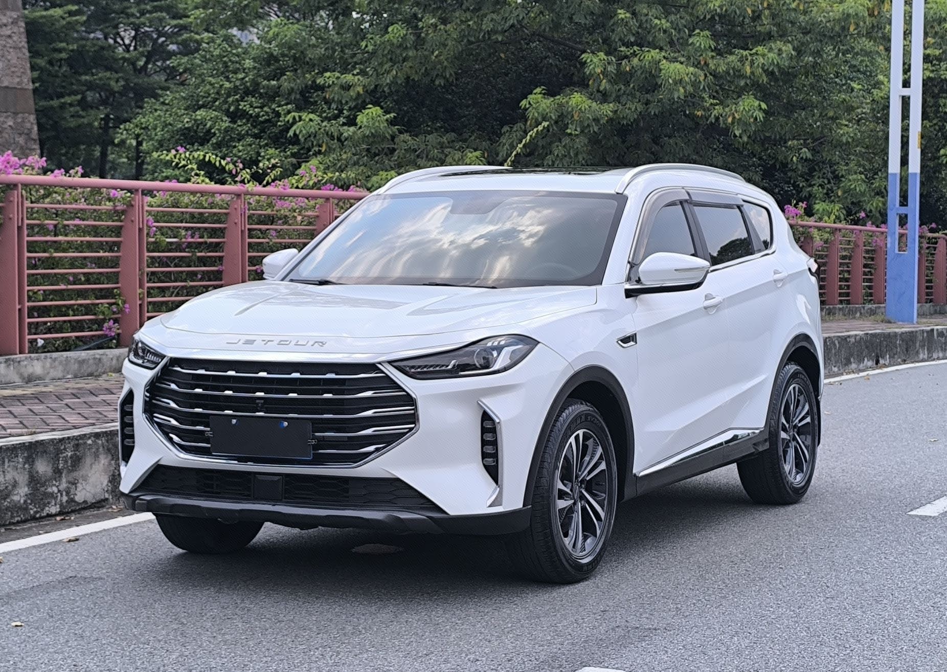 Jetour X70 PLUS 2021 Jetour X70 PLUS 2021 car image