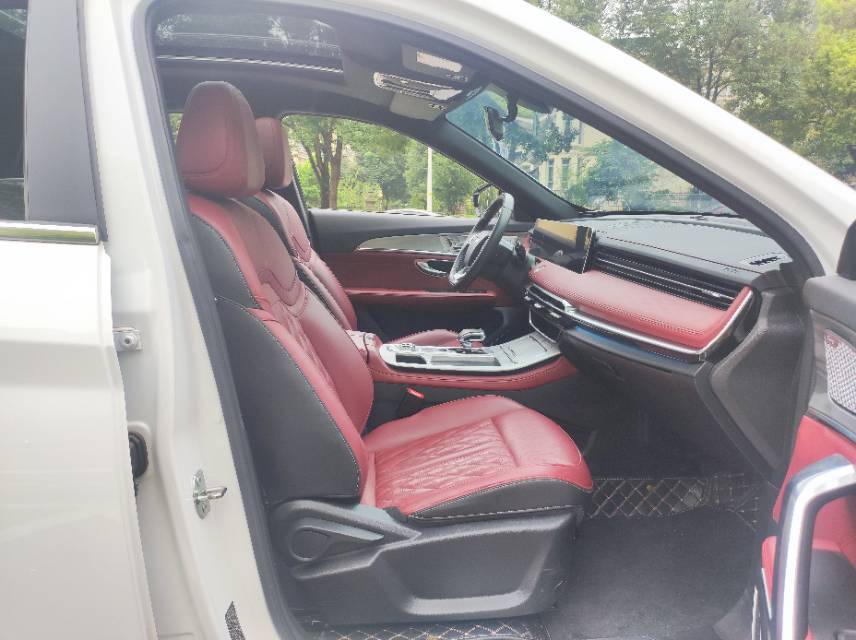 Jetour X70 PLUS 2024 #8 Jetour X70 PLUS 2024 car image #8