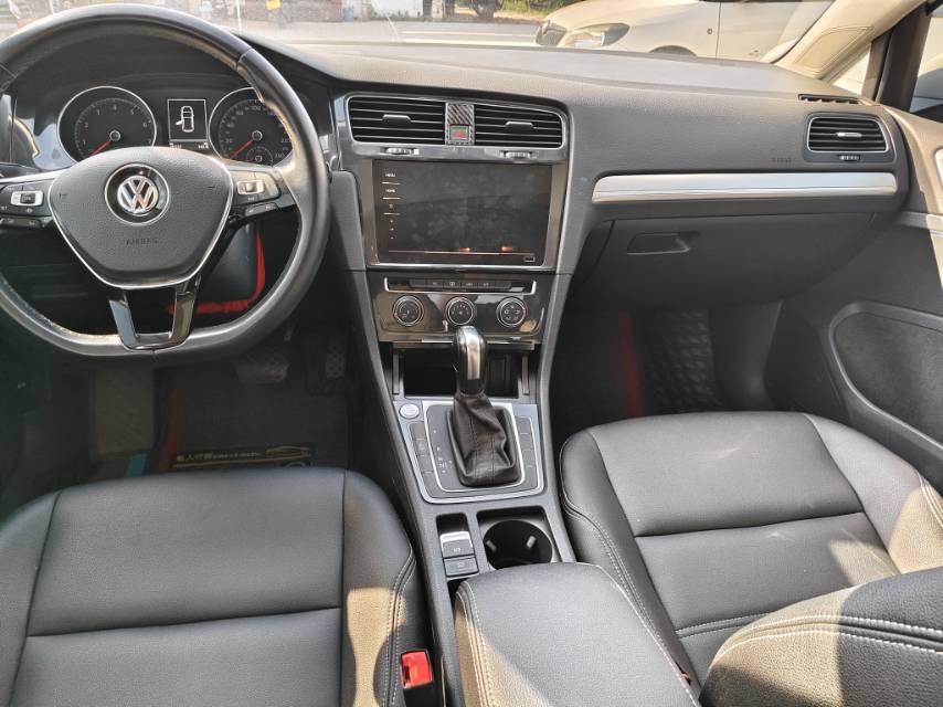 Volkswagen Golf 2020 #9 Volkswagen Golf 2020 car image #9