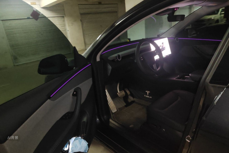 Tesla Model Y 2025 #18 Tesla Model Y 2025 car image #18