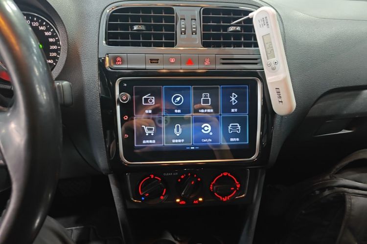 Volkswagen Polo 2019 car image #13