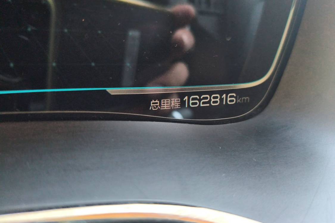 BYD Han 2021 car image #25