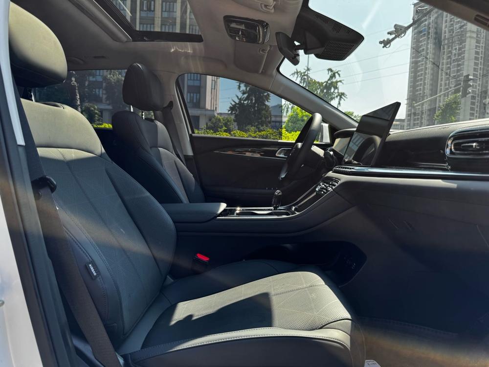 GEELY Emgrand 2026 #24 GEELY Emgrand 2026 image de voiture #24