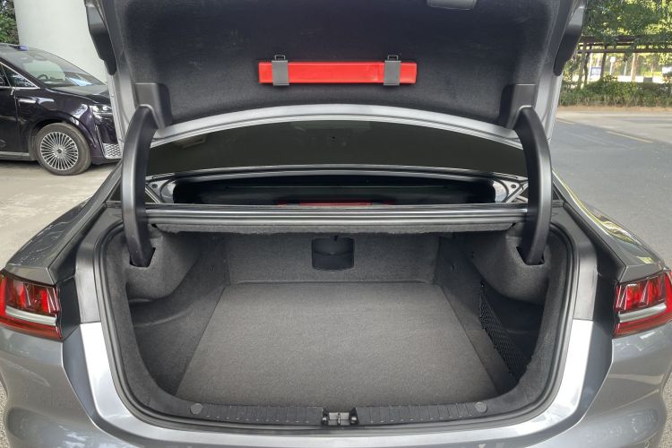 BYD Han 2021 immagine di auto #21