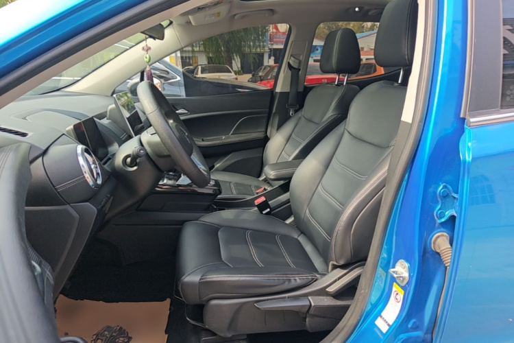 BYD Yuan New Energy 2019 #15 BYD Yuan New Energy 2019 car image #15