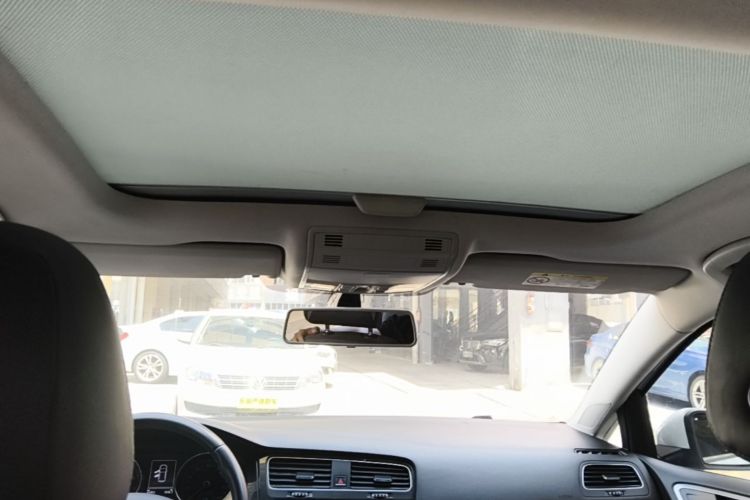 Volkswagen Golf 2019 #18 Volkswagen Golf 2019 car image #18