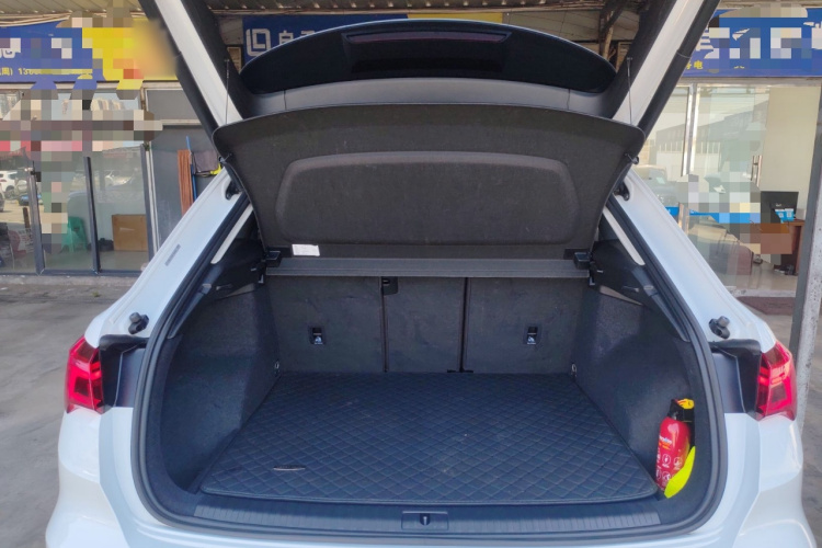 Audi Q3 2022 image de voiture #19