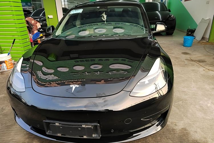 Tesla Model 3 2022 car image #3