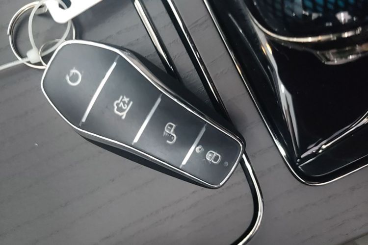BYD Han 2025 car image #9