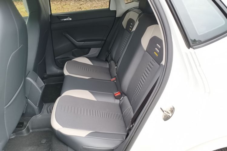 Volkswagen Polo 2022 car image #17