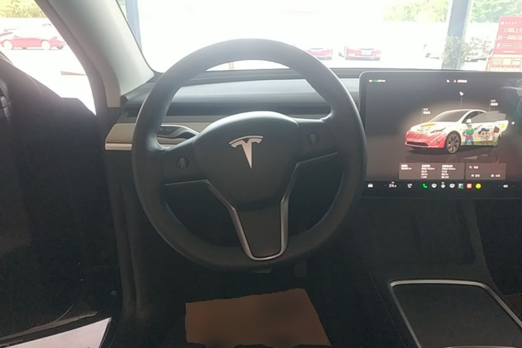 Tesla Model Y 2023 #11 Tesla Model Y 2023 car image #11