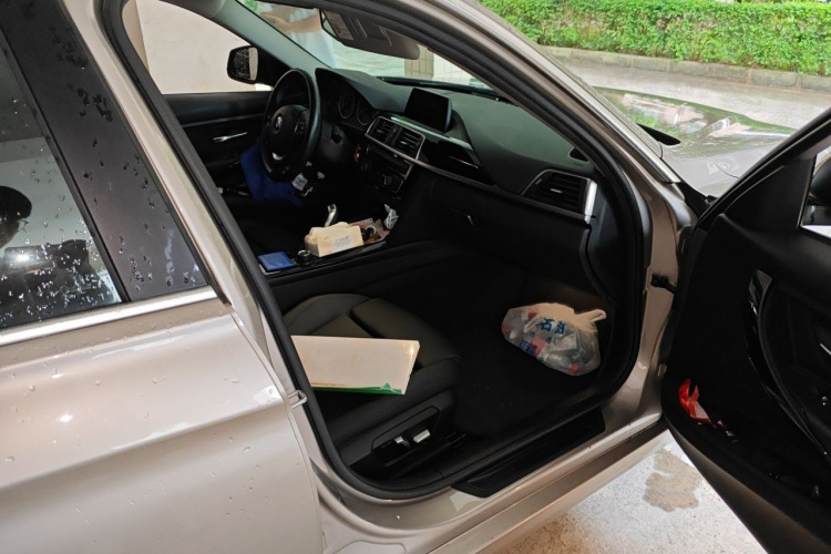 BMW 3 Series 2018 #27 BMW 3 Series 2018 car image #27