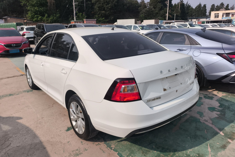 Skoda Rapid 2020 image de voiture #5
