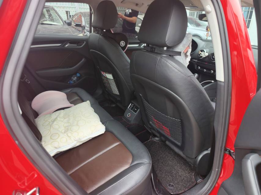 2016 car image #6