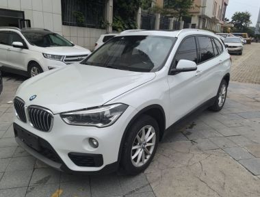 BMW X1 2017 BMW X1 2017 car image