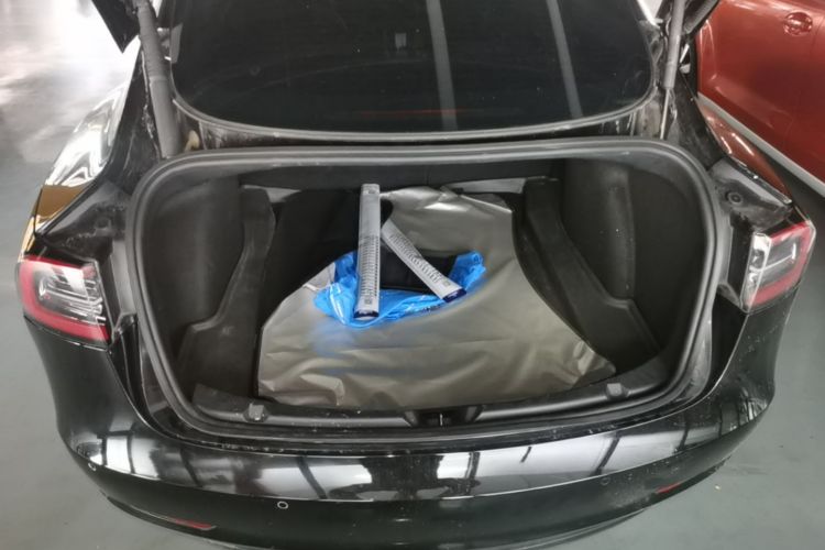 Tesla Model 3 2021 car image #19