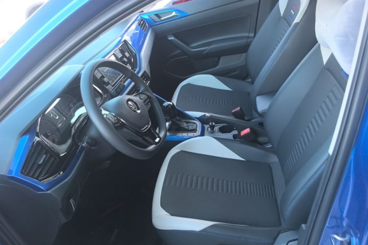 Volkswagen Polo 2019 car image #15