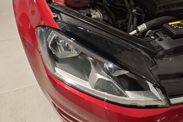Volkswagen Golf 2017 car image #8