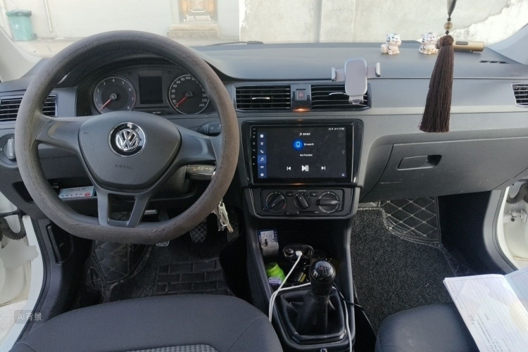 Volkswagen Santana 2021 car image #11