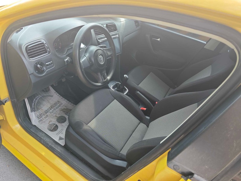 Volkswagen Polo 2011 #8 Volkswagen Polo 2011 car image #8