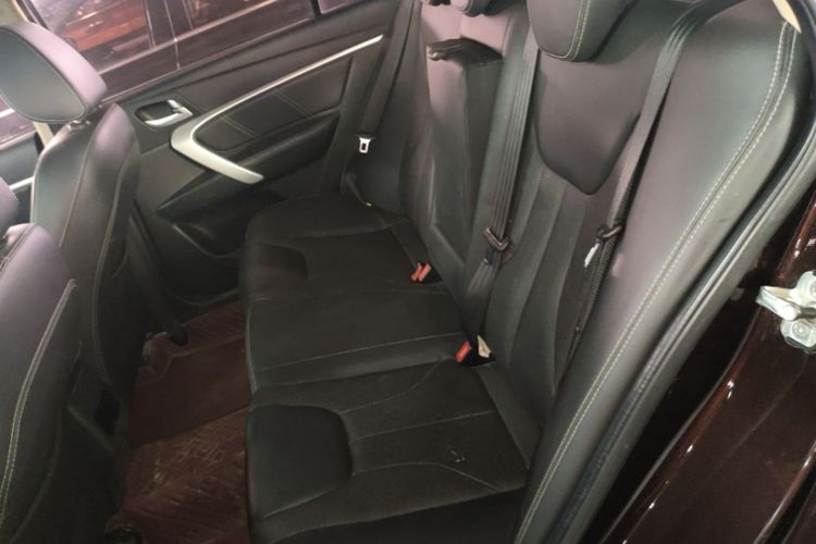 GEELY Emgrand 2018 #17 GEELY Emgrand 2018 car image #17