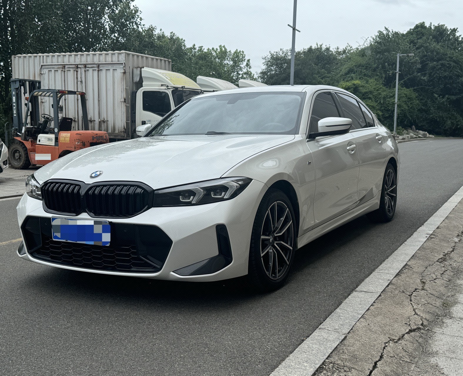 BMW 3 Series 2024 BMW 3 Series 2024 car image