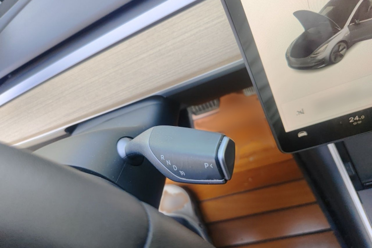 Tesla Model 3 2020 #18 Tesla Model 3 2020 car image #18