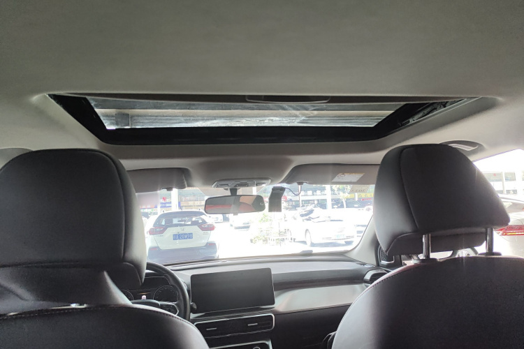 GEELY Coolray 2021 #20 GEELY Coolray 2021 car image #20